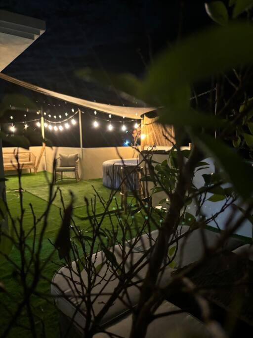 Apartment With Private Rooftop 450 M From The Beach Flic en Flac ภายนอก รูปภาพ