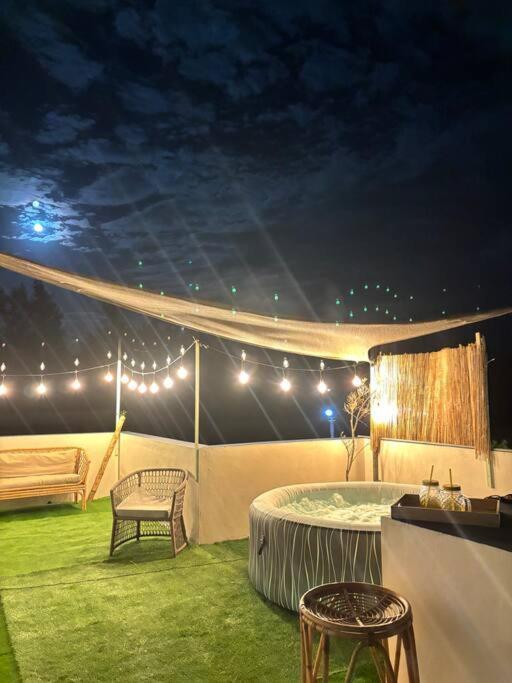 Apartment With Private Rooftop 450 M From The Beach Flic en Flac ภายนอก รูปภาพ