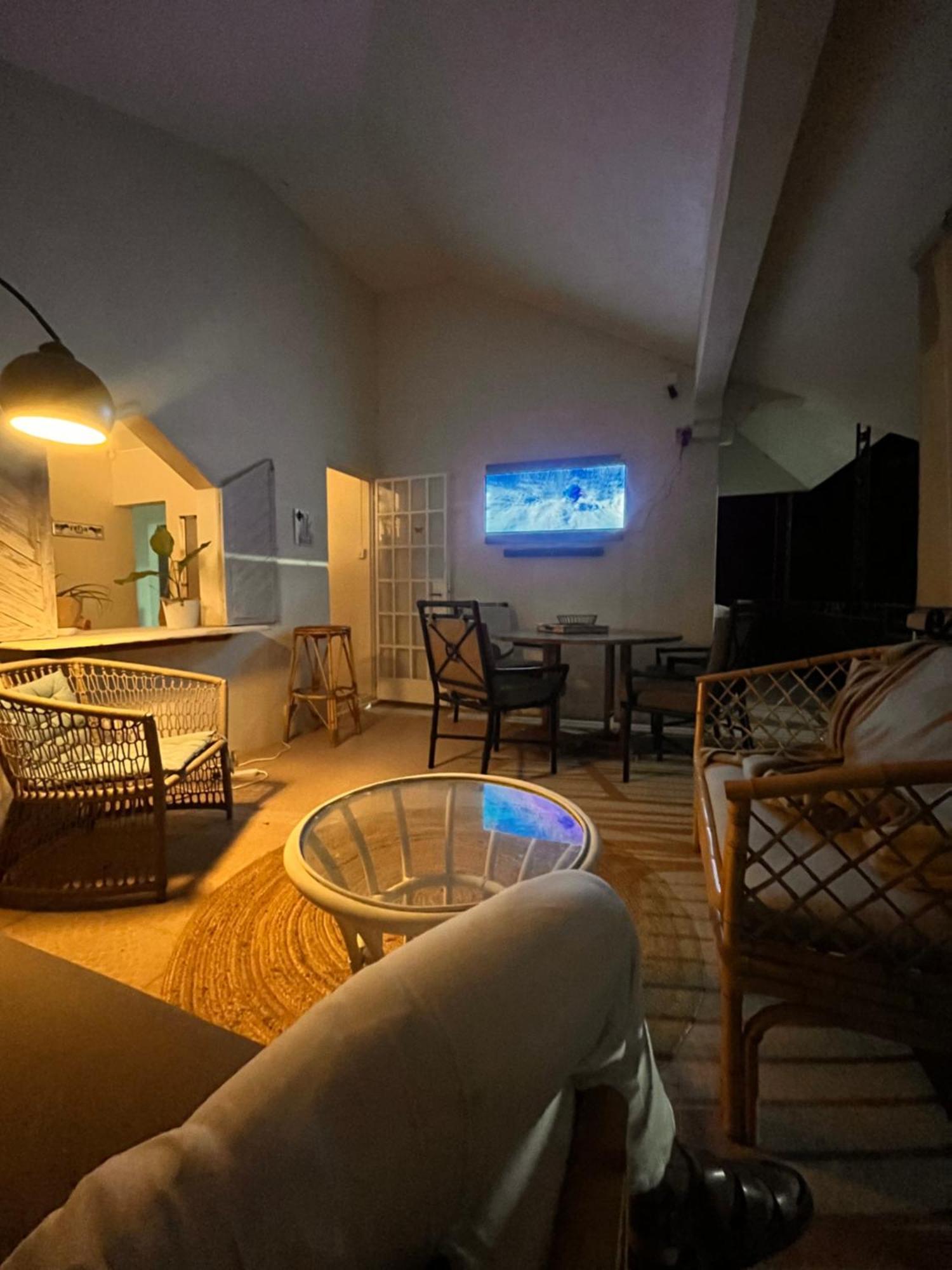 Apartment With Private Rooftop 450 M From The Beach Flic en Flac ภายนอก รูปภาพ
